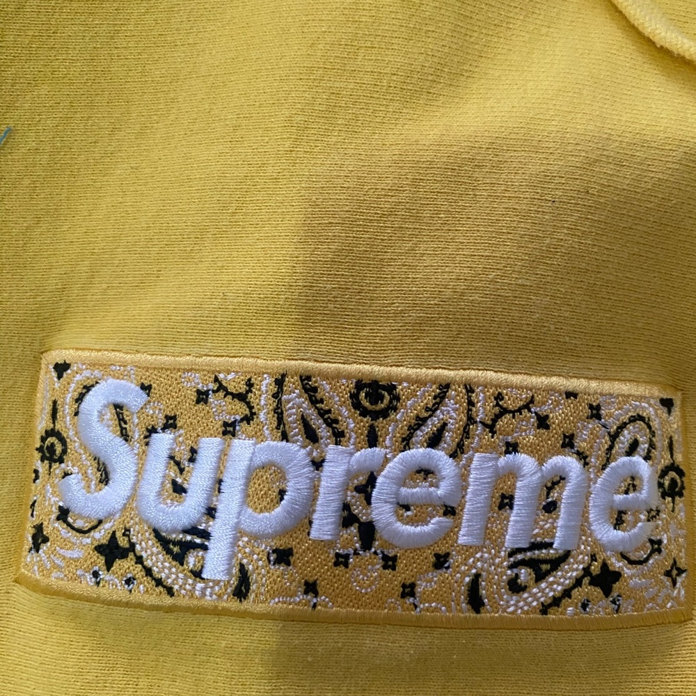 supreme yellow bandanna box logo hoodie